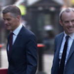 Regno Unito, l’arrivo del vicepremier Raab a Downing Street