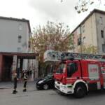 Milano, incendio in via Lorenteggio: un morto