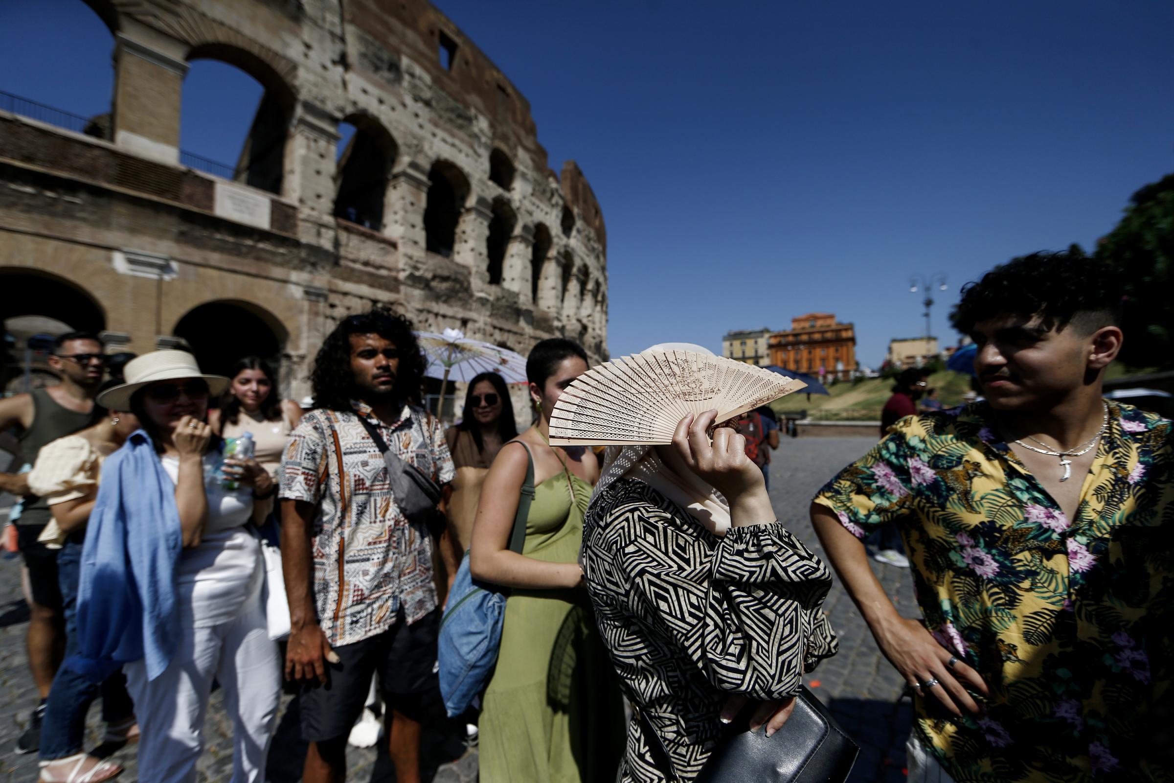 Meteo, ancora caldo anomalo con l’anticiclone di Halloween