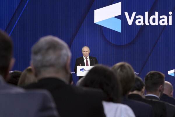 Russia, il Presidente Putin alla sessione plenaria del 19° incontro annuale del Valdai International Discussion Club