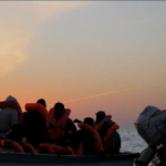 Migranti, Ocean Viking salva 32 persone al largo di Malta
