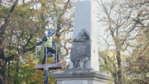 Polonia, la demolizione dei monumenti all’Armata Rossa