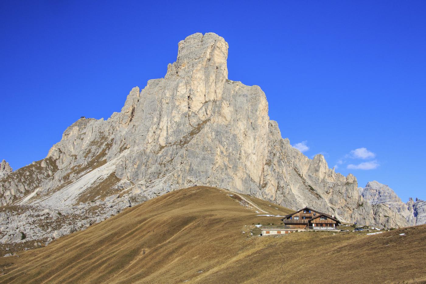 Montagna, precipita da ferrata per 200 metri: muore 55enne nel Bellunese
