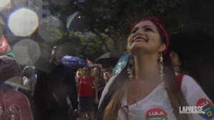 Presidenziali Brasile, donne e LgbtQ in piazza per Lula