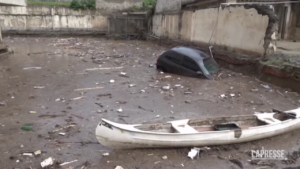 Venezuela: alluvione a Macuto, la città sommersa dal fango