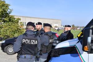 Modena, migliaia a rave party: ministro ordina sgombero