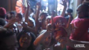 Brasile, Lula torna presidente: sostenitori in festa