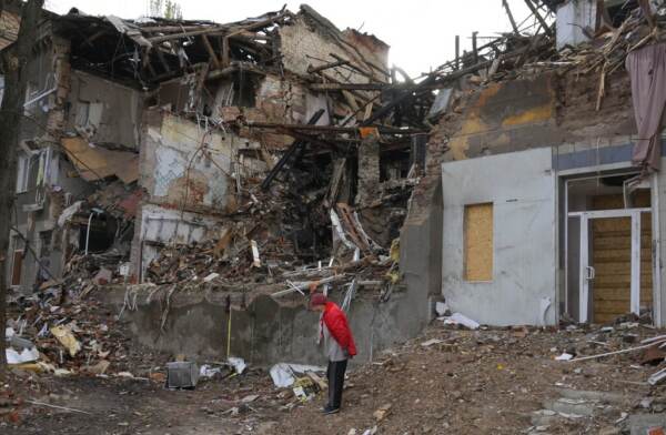 Ucraina, attacchi russi su Kiev: danneggiate infrastrutture critiche