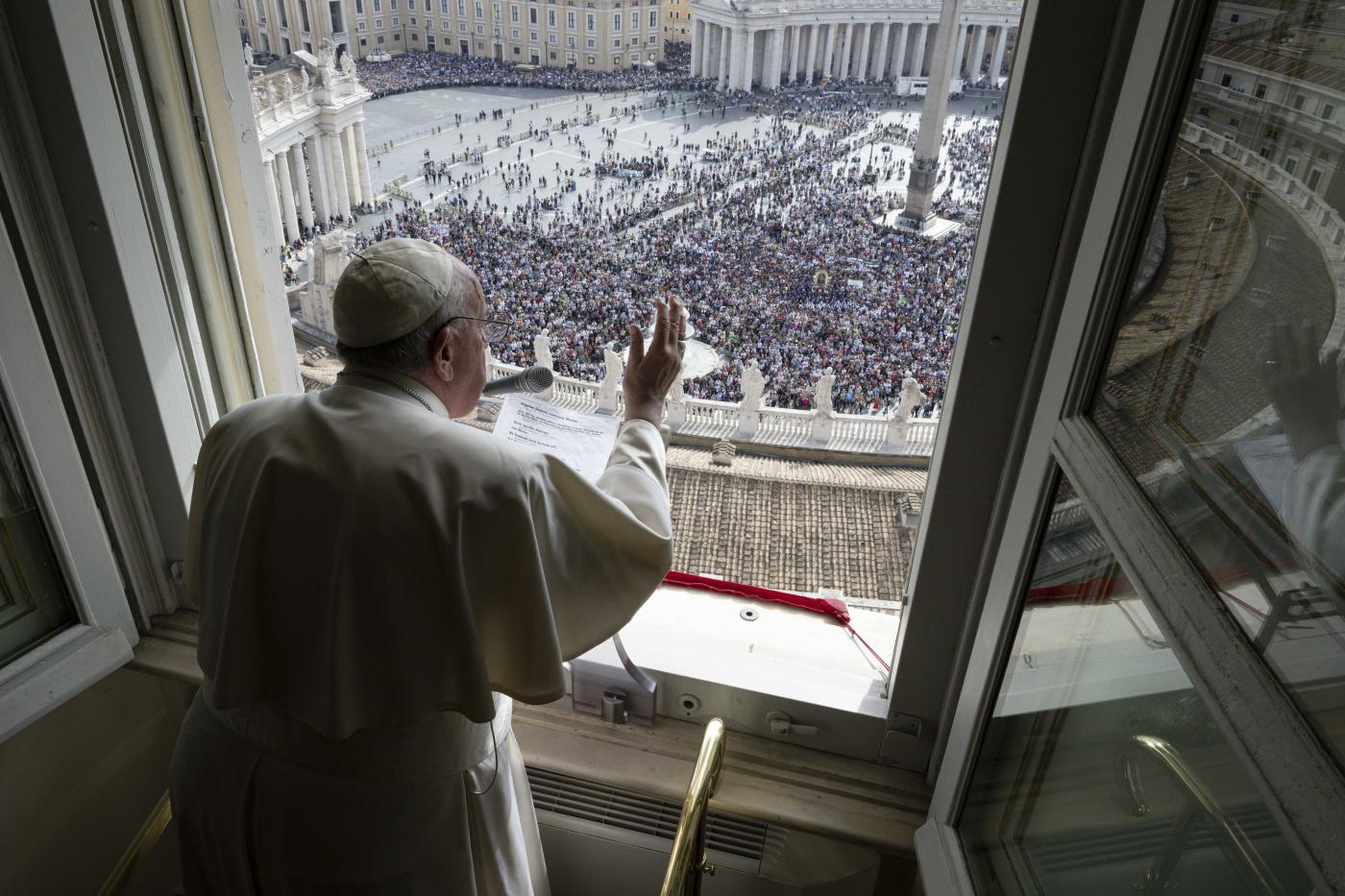 Ucraina, Papa Francesco: “Pace non piove dall’alto, serve collaborare”