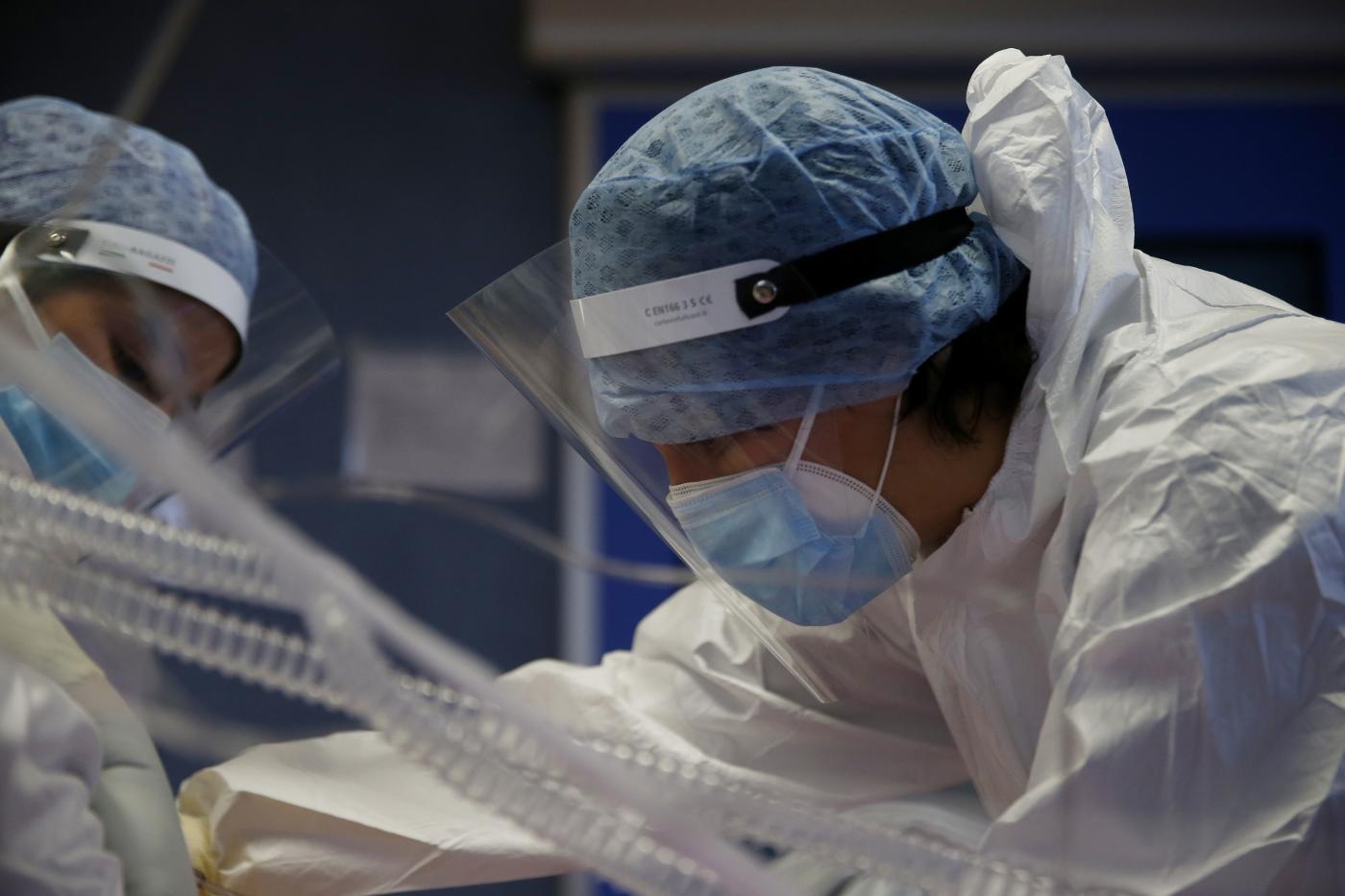 Covid, Medici “No vax”: scoppia il caso in Puglia