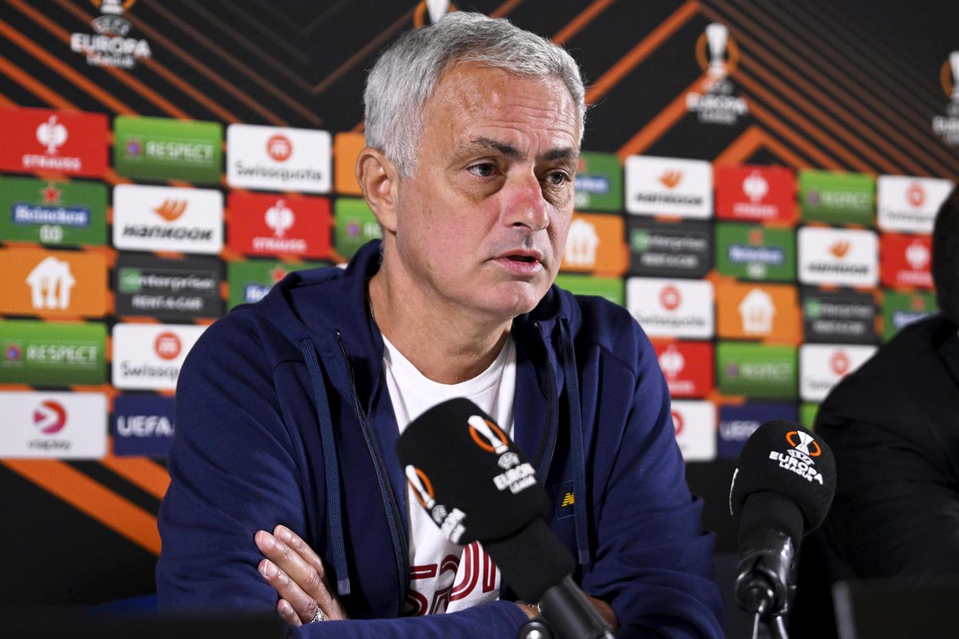Roma Ludogorets, Mourinho carica i tifosi: “Serve atmosfera da partita decisiva”