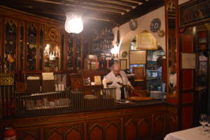 Botin, il ristorante più antico del mondo fa i conti con la crisi