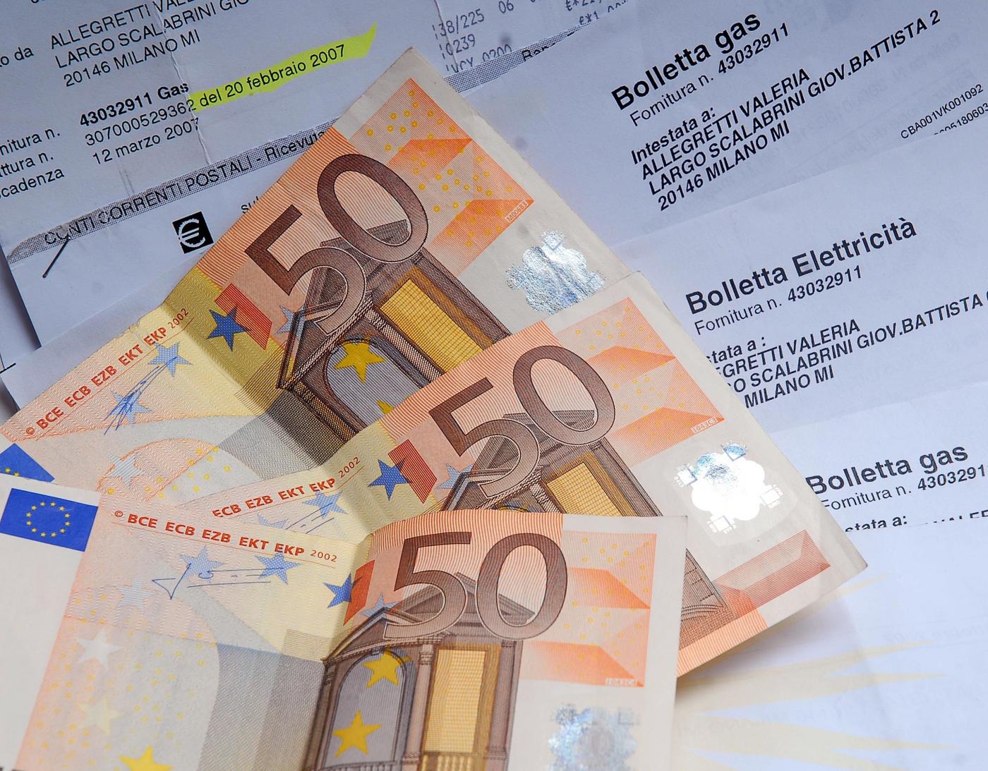 Gas, bolletta scende del 12,9% a ottobre