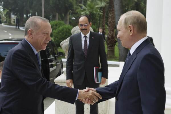 Il presidente Vladimir Putin riceve il presidente turco Recep Tayyip Erdogan