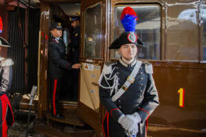 Milano Porta Garibaldi, esposizione Treno della Memoria in occasione del centenario del Milite Ignoto