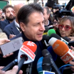 Ucraina, Conte: “Niente armi senza confronto in Parlamento”