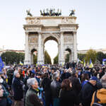 Corteo per la pace a Milano, Moratti con Renzi e Calenda