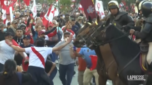Perù, nuove proteste contro il presidente Castillo