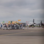 Amsterdam, ecologisti bloccano il decollo dei jet privati