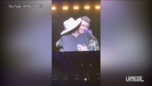 Backstreet Boys, Nick Carter piange per fratello scomparso