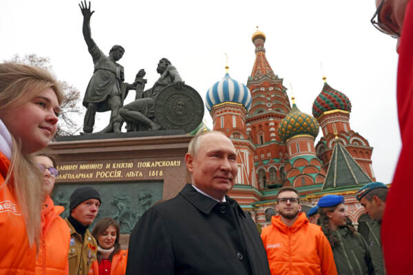 Ucraina, Cremlino: “Pronti a negoziati ma Kiev li vieta”