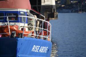 Sbarco dei migranti dalla nave Rise Above a Reggio Calabria