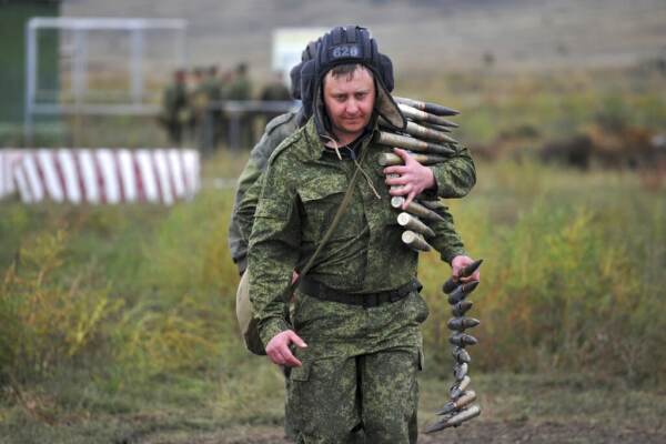 Ucraina, presto colloqui Usa-Mosca su armi nucleari