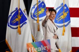 Elezioni Midterm, Maura Healey prima donna gay governatrice Massachusetts