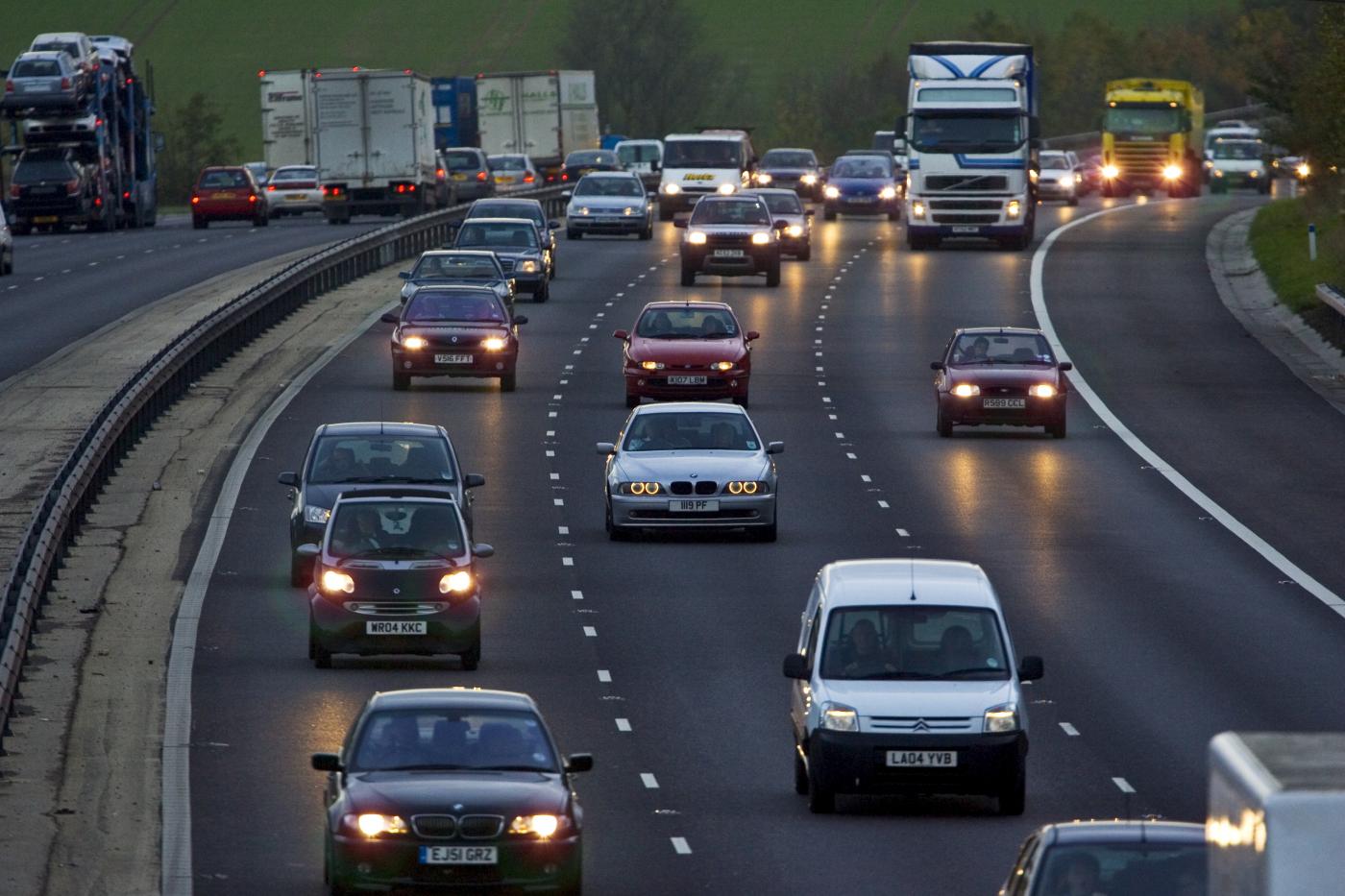 Auto, Ue presenta Euro 7: “70mila morti per emissioni nel 2018”