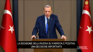 Ucraina, Erdogan: “Positivo ritiro russo da Kherson”