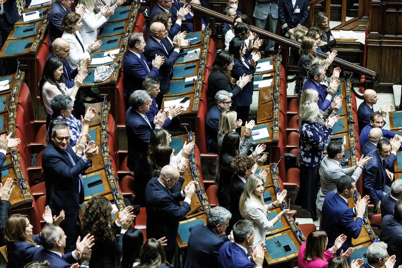 Alessia Piperno, applausi alla Camera dopo notizia rilascio