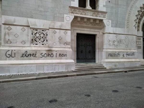 Trieste, scritta antisemita su Sinagoga