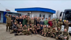 Ucraina, scambio di prigionieri tra Kiev e Mosca
