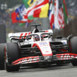 F1, Gp Brasile: Magnussen in pole, disastro Ferrari