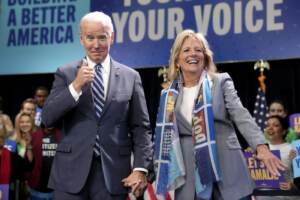 Il Presidente Joe Biden e la Vicepresidente Kamala Harris al Teatro Howard di Washington