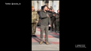 Ucraina, Zelensky visita Kherson liberata