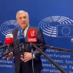 Migranti, Tajani: “No scontri, posto problema”