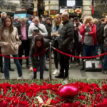 Istanbul, palloncini e fiori sul luogo dell’attentato