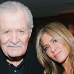 Jennifer Aniston, muore il padre: la dedica sui social