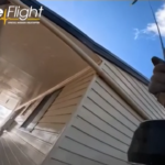 Australia, salvataggio estremo in elicottero da alluvione