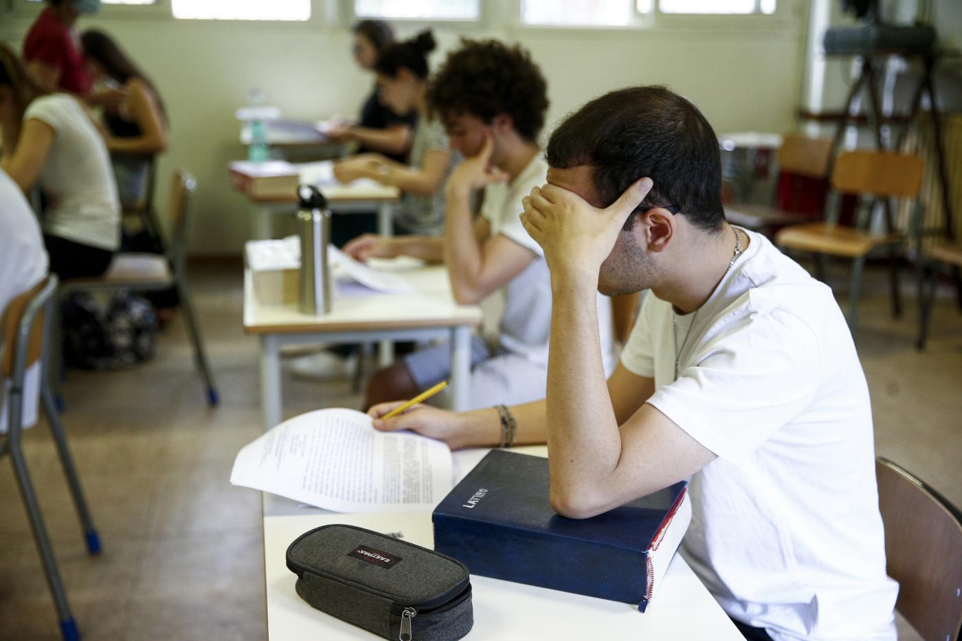 Droga, dal Viminale 1,5 milioni per contrasto spaccio a scuola