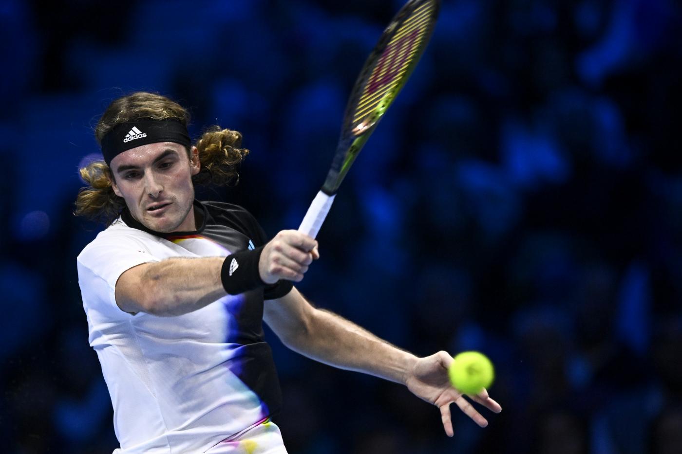 Atp Finals, Tsitsipas batte Medvedev, russo fuori da semifinale