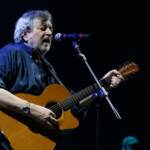 Musica, Guccini torna con le ‘Canzoni da intorto’