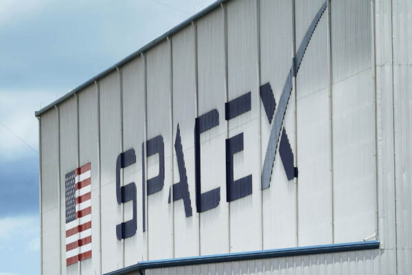 SpaceX ignites giant Starship rocket in crucial pad test