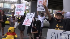 Thailandia, protesta al vertice Apec