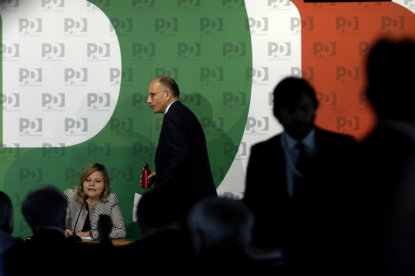 Pd, scontro su primarie online
