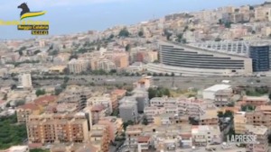 Calabria, sequestrati beni per 600mila euro a ex funzionario Anas