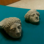 Catania, sequestrate 2 teste di terracotta del V secolo a.C.
