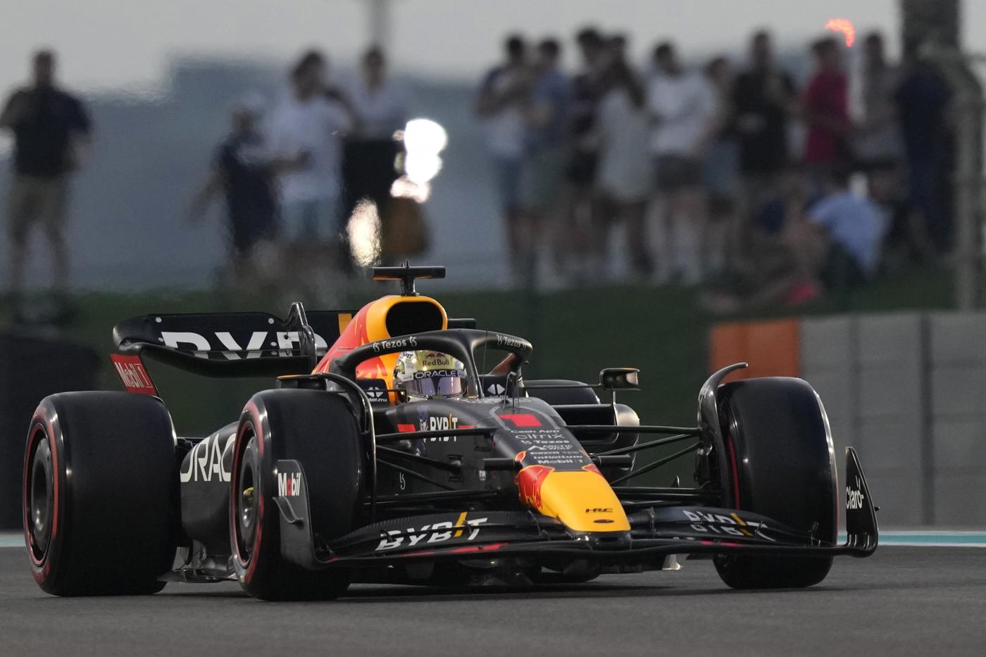 Gp Abu Dhabi, pole position per Verstappen Gp Abu Dhabi, pole position per Verstappen