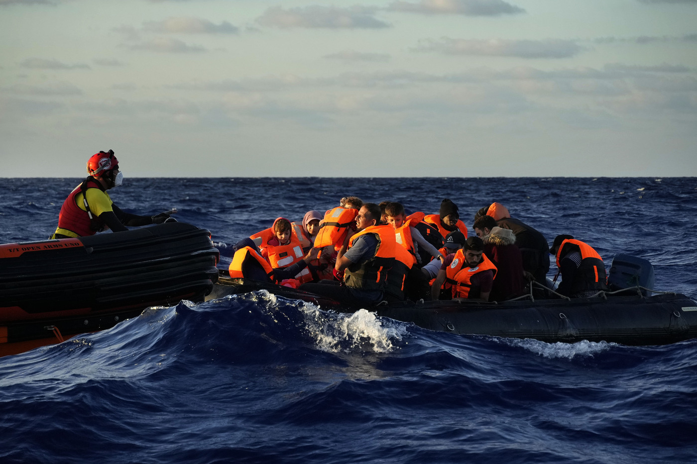 Migranti, il piano dell’Ue per il Mediterraneo